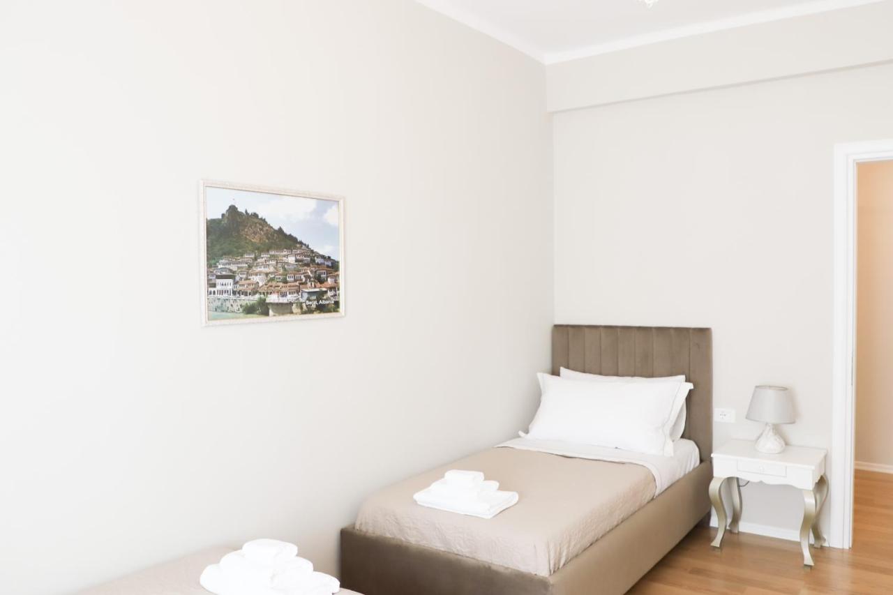 Olimpia Inn Берат Екстер'єр фото