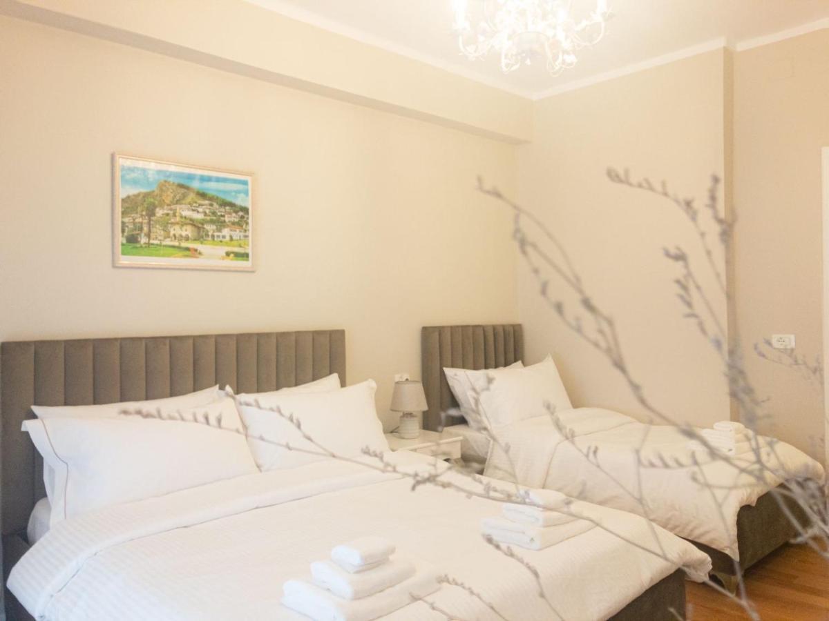 Olimpia Inn Берат Екстер'єр фото